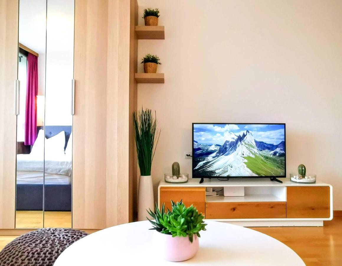 Jonas Deluxe Apartment Panoramablick باد غويسرن المظهر الخارجي الصورة